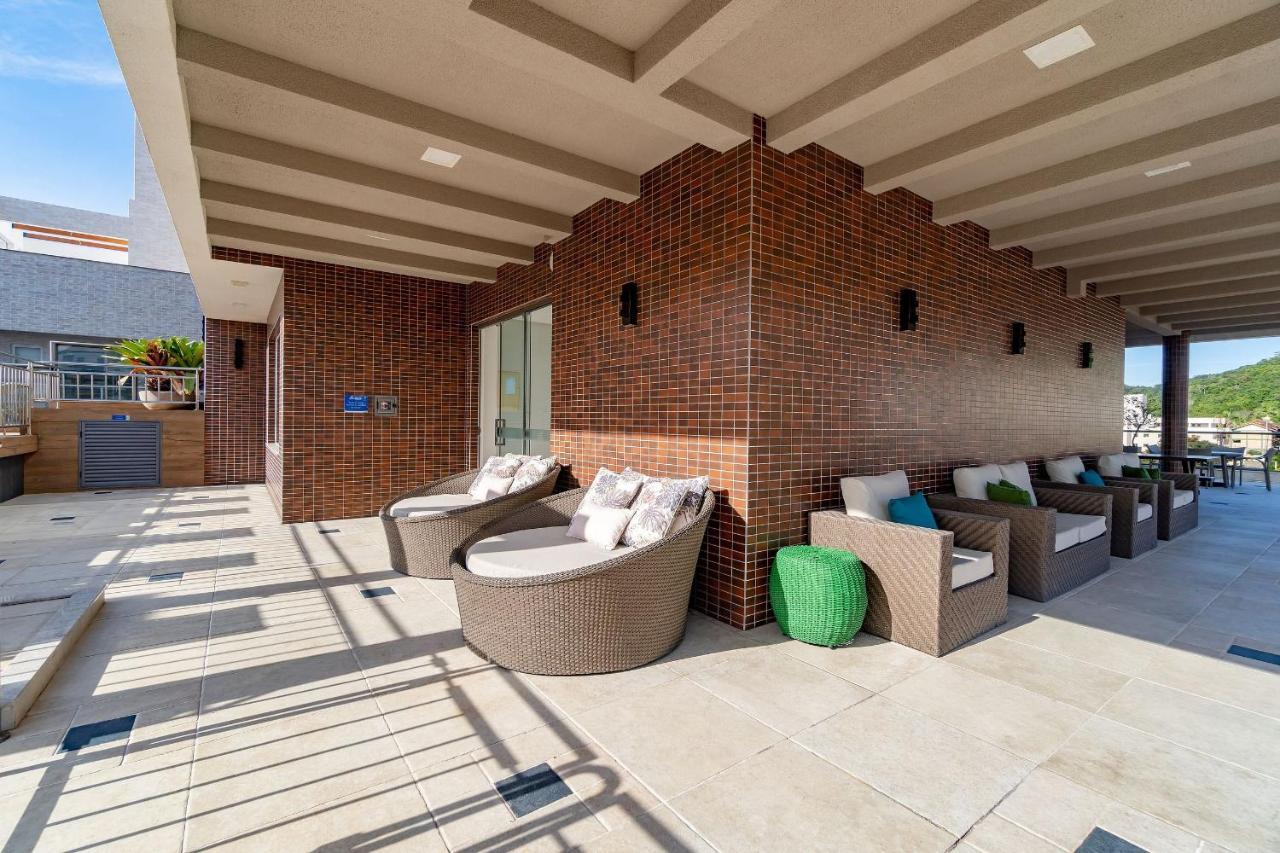 Porto Madero - Apartamento Alto Padrao Em Condo Com Piscina 봄비나스 외부 사진